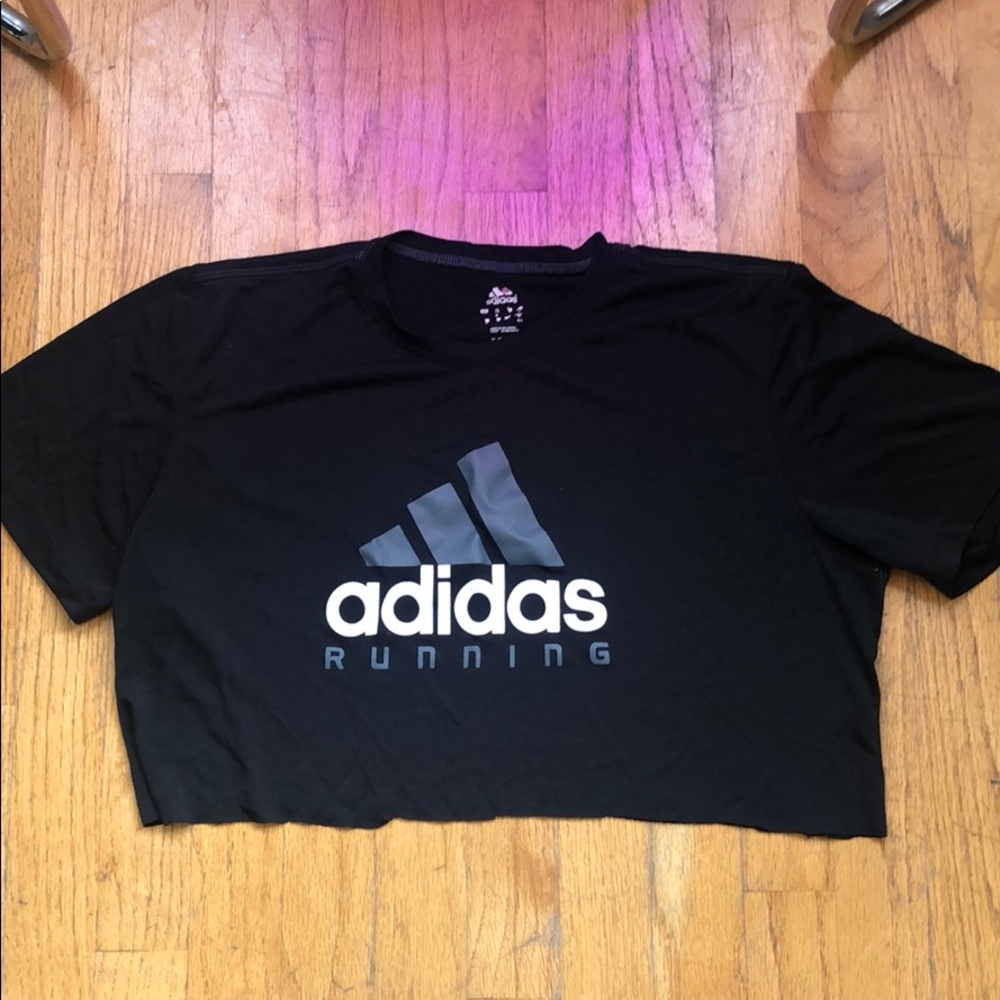 Cropped Adidas running tee